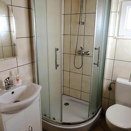 Homes In Near The * Rewal