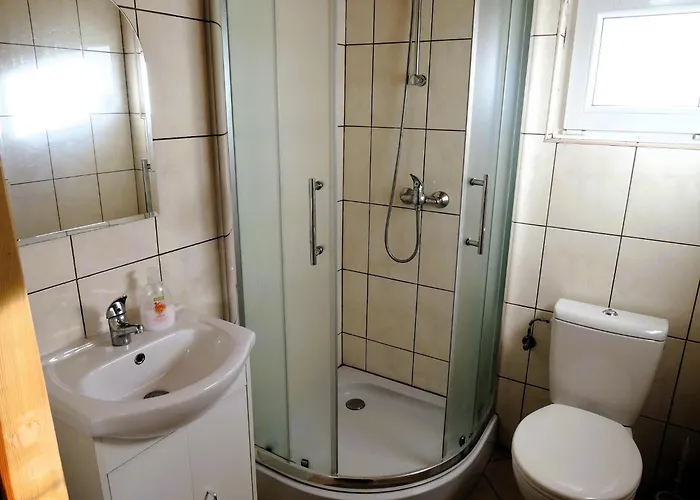 Homes In Near The * Rewal